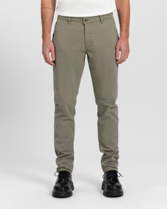 Dexter_chino___army_green
